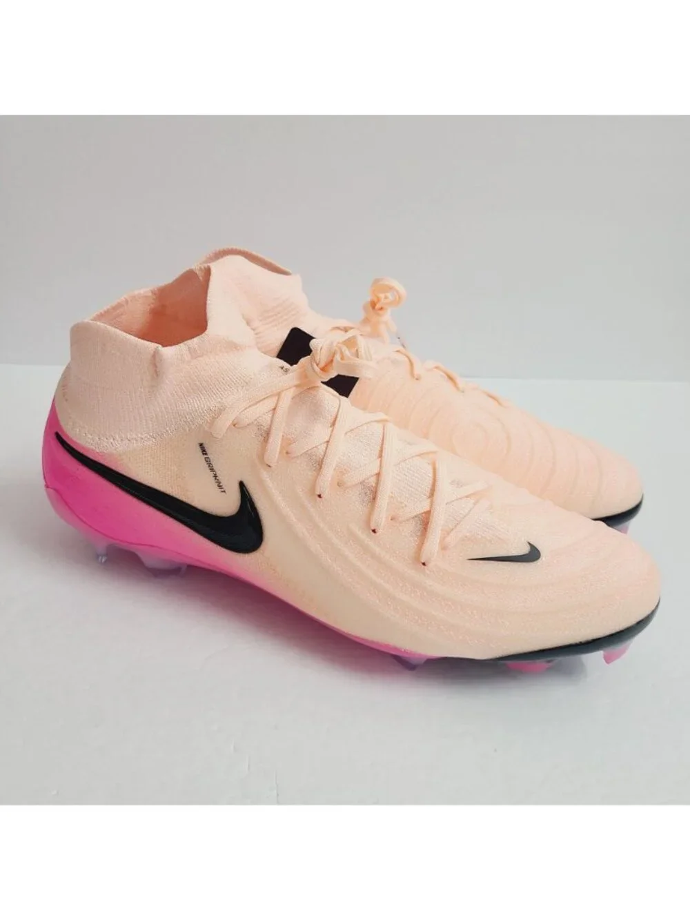 NEW Nike Phantom Luna II Elite FG Soccer Cleats FJ2572-800 Size 9.5 Pink